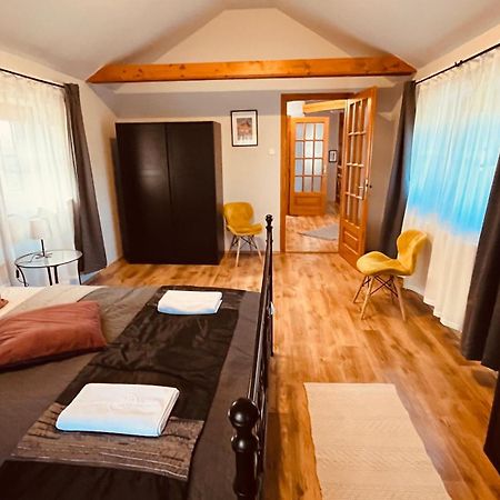 Strigonia Apartman Estergon Dış mekan fotoğraf