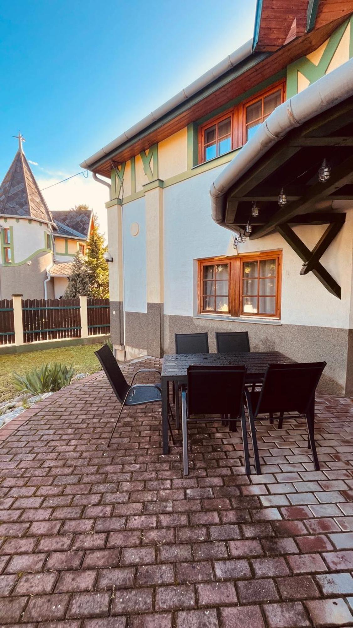 Strigonia Apartman Estergon Dış mekan fotoğraf