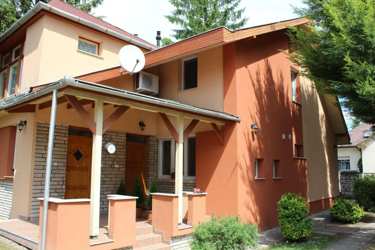 Strigonia Apartman Estergon Dış mekan fotoğraf